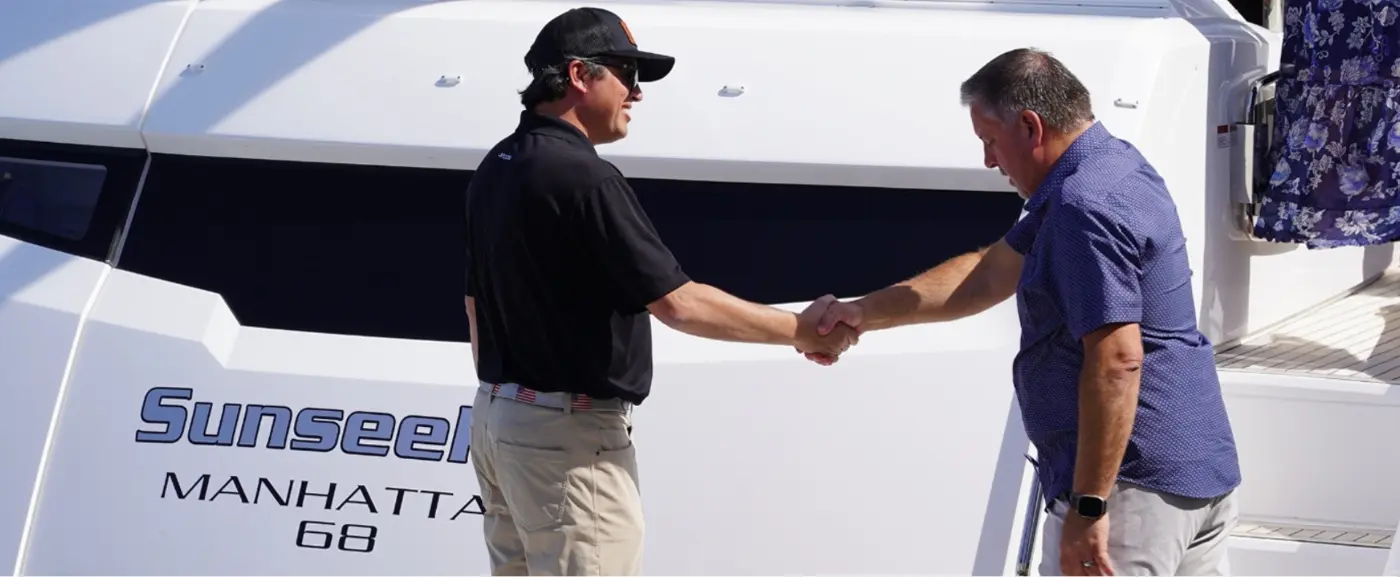 Pair of Sales brokers