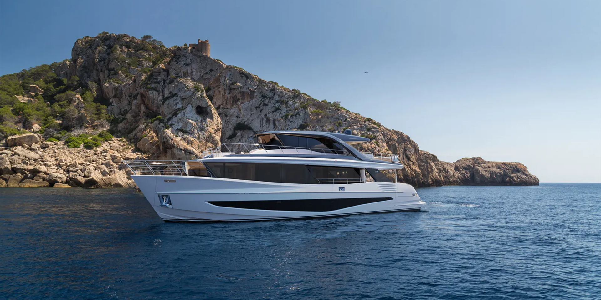 Princess Yachts Reveals New X90