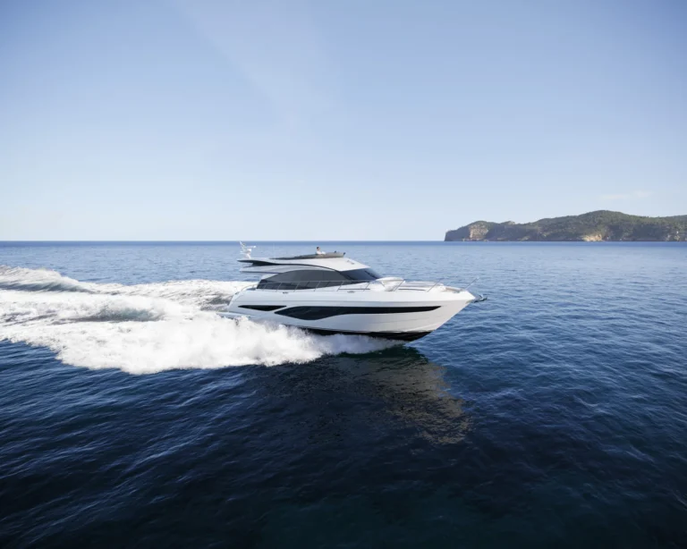 Princess X65 exterior running