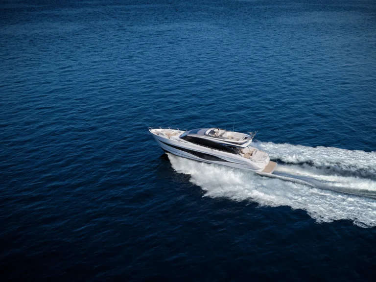 Princess S80 Exterior