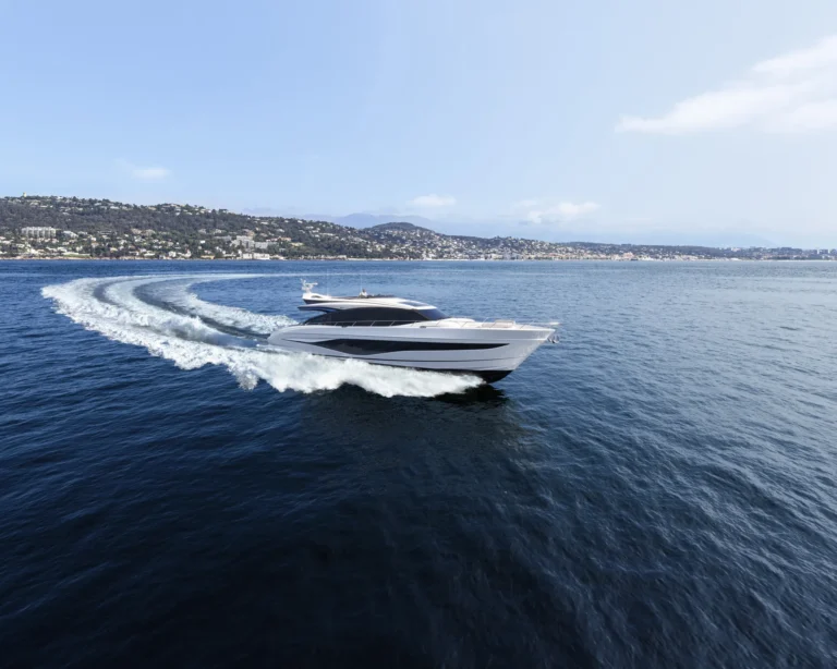 Princess S80 Exterior