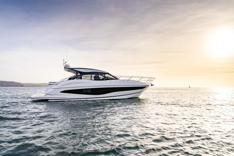 Princess V50 Exterior