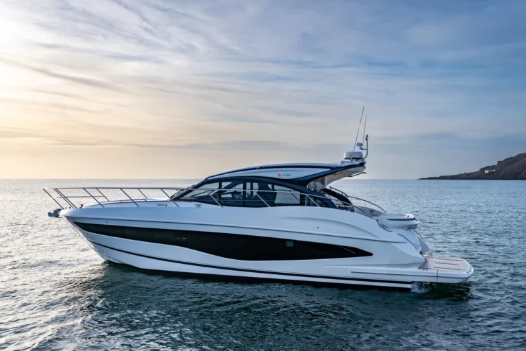 Princess V50 Exterior