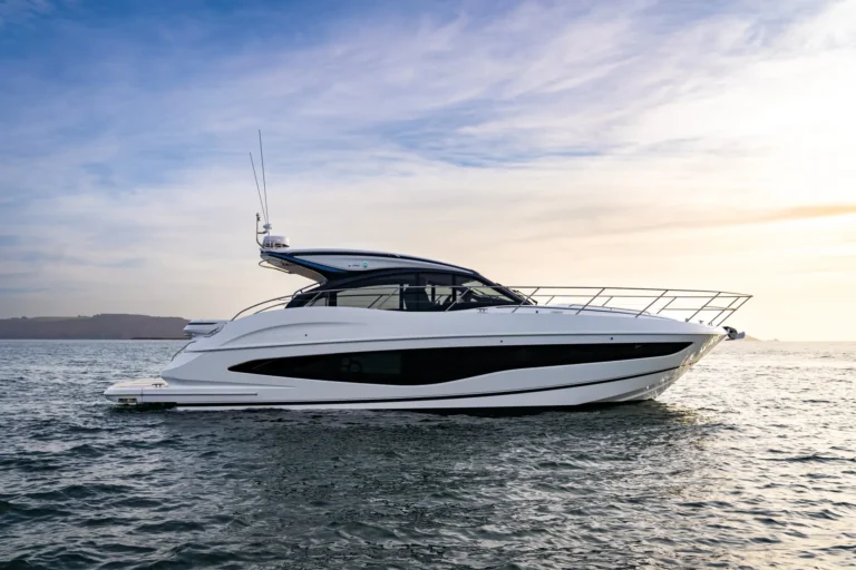 Princess V50 Exterior