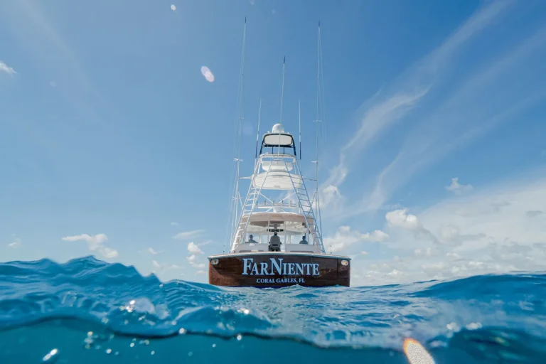 Viking 54ST Exterior