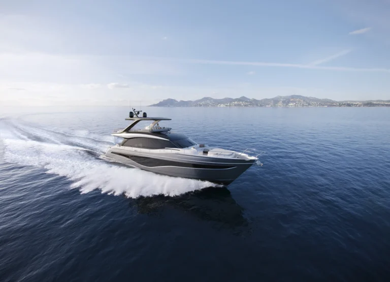 Princess Y72 Exterior