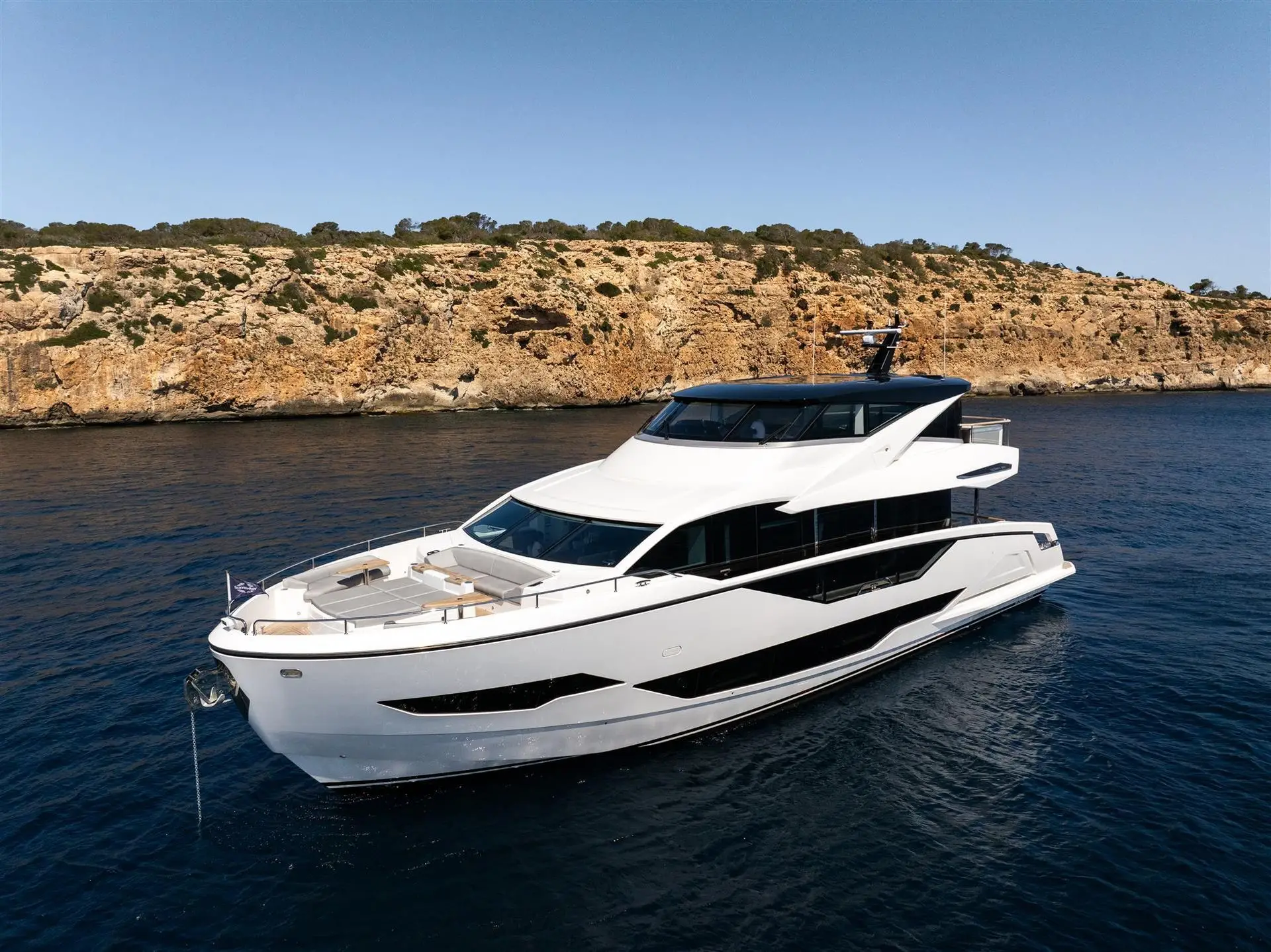 Sunseeker Ocean 182 Exterior