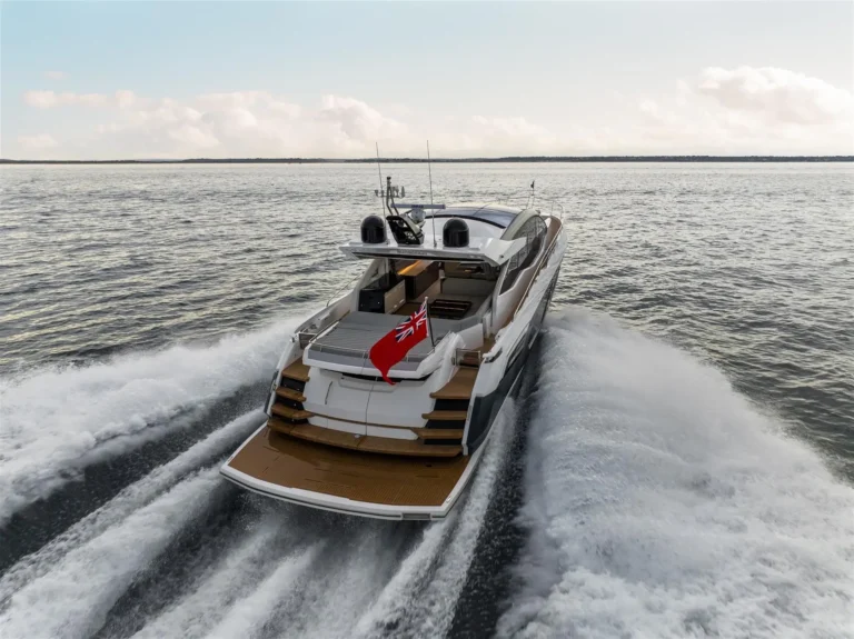 Sunseeker Predator 75 Exterior