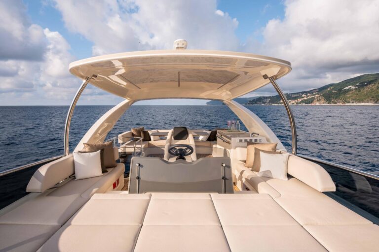 flybridge deck sunpad on absolute navetta 50