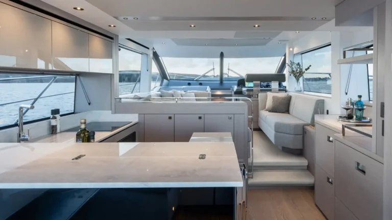 Sunseeker Manhattan 56