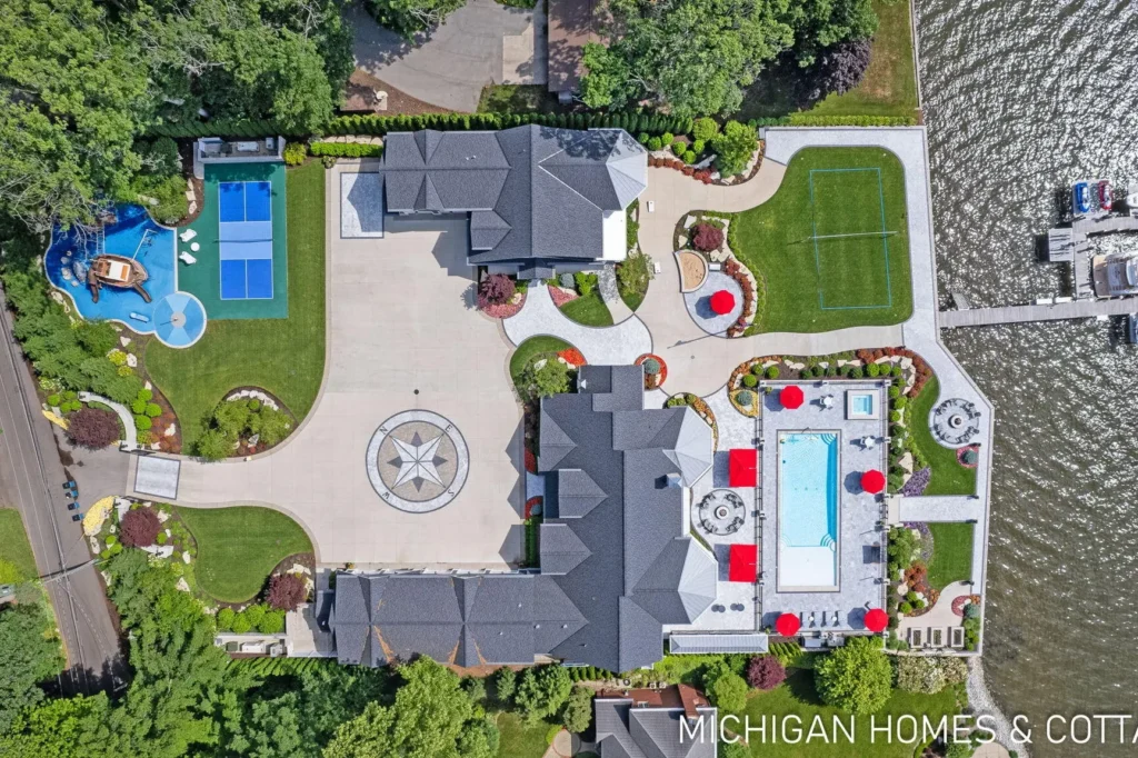 waterfront living in michigan - michigan homes & cottages