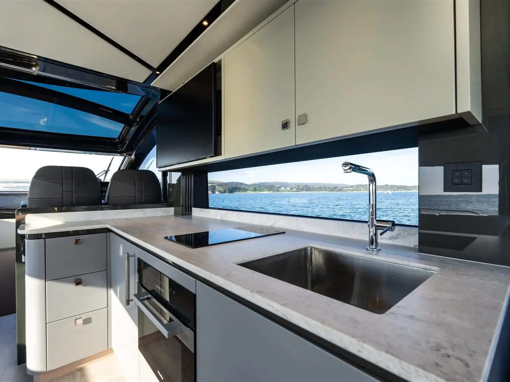 SUNSEEKER 55 PREDATOR GREAT LAKES