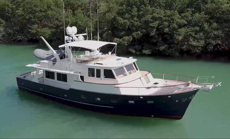 Pilothouse Boats