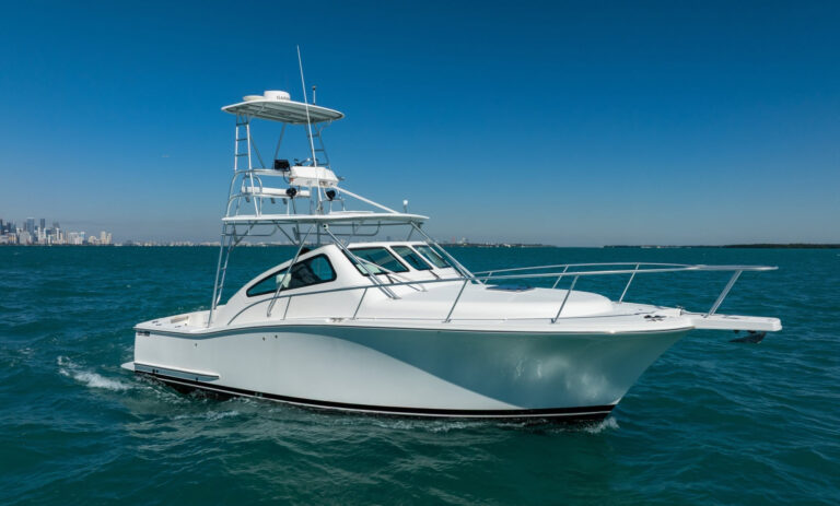 Luhrs Boats
